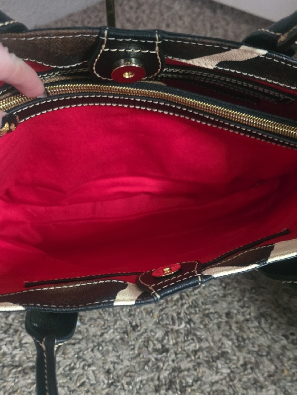 Dooney & Bourke Brown & Cream Giraffe-Pattern Medium Tote (EUC)✨️🤎🤍🦒✨️ - Picture 8 of 15